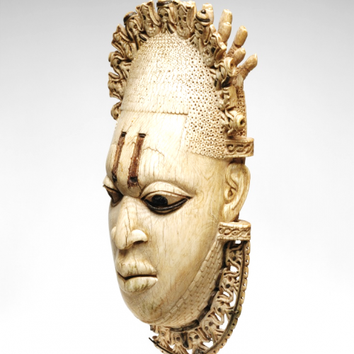 Pendant Mask of the Iyoba